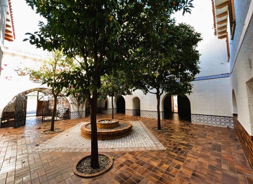 Resale - Finca rústica - Novelda - SERRETA