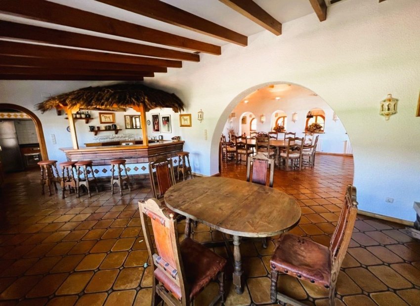 Resale - Finca rústica - Novelda - SERRETA