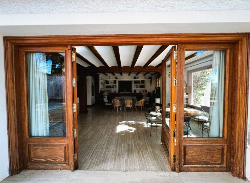 Resale - Finca rústica - Novelda - SERRETA