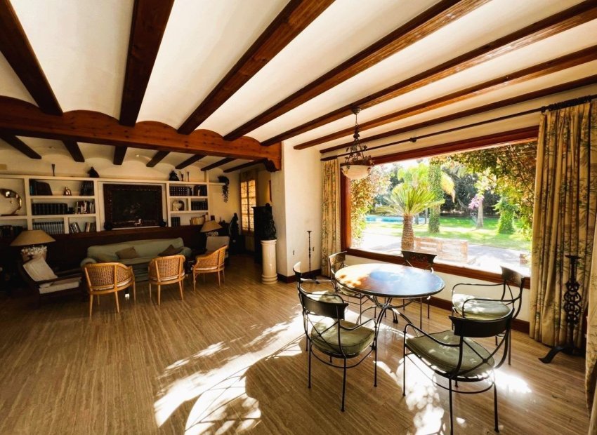 Resale - Finca rústica - Novelda - SERRETA