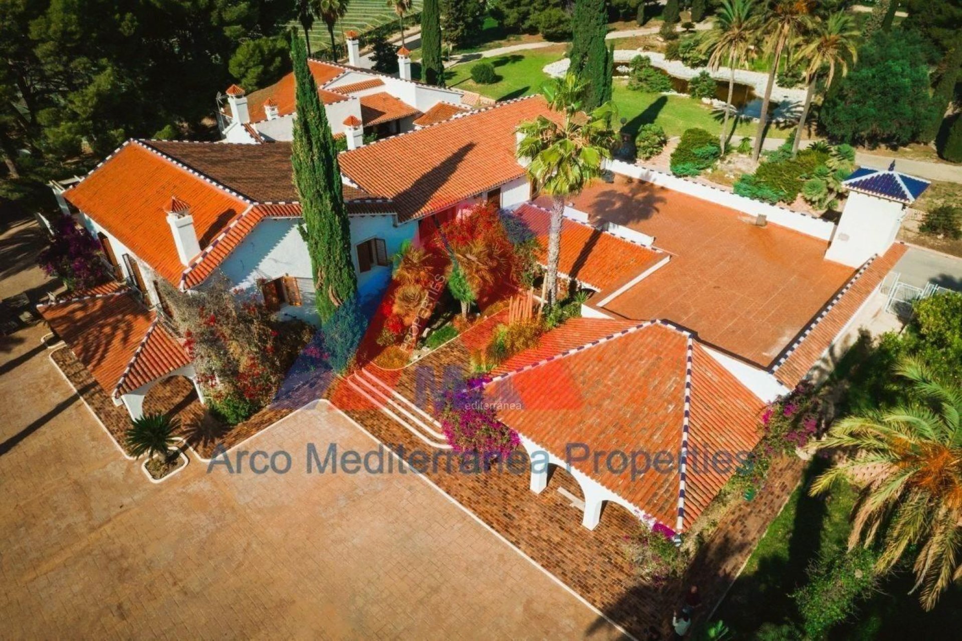 Resale - Finca rústica - Novelda - SERRETA