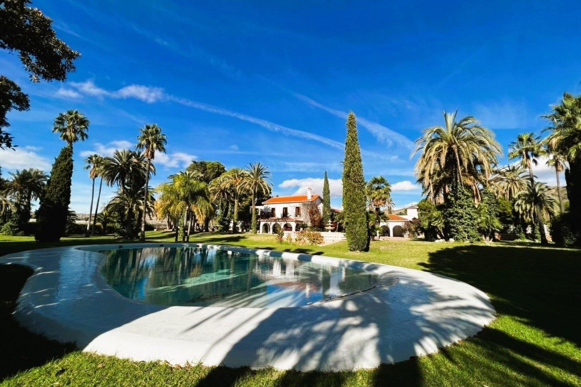 Resale - Finca rústica - Novelda - SERRETA