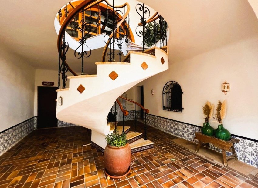 Resale - Finca rústica - Novelda - SERRETA