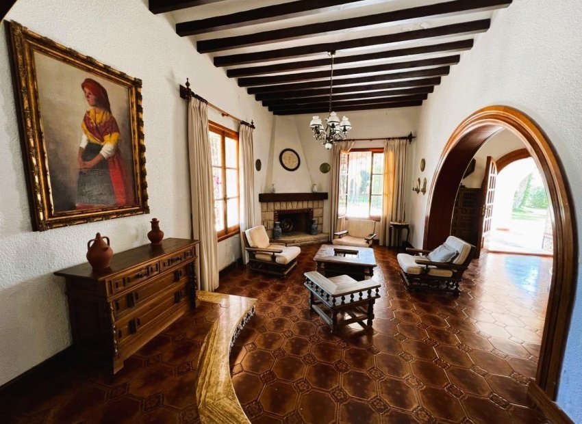 Resale - Finca rústica - Novelda - SERRETA