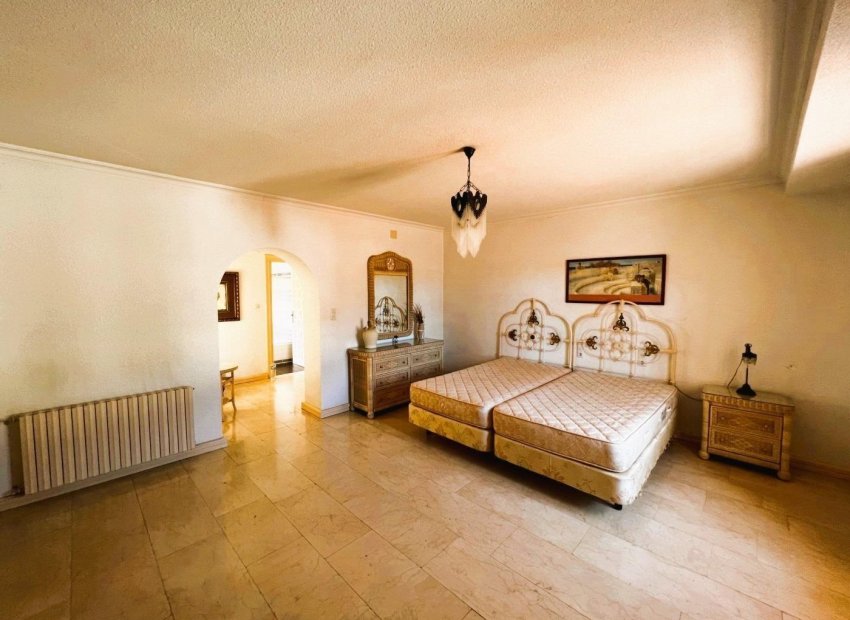 Resale - Finca rústica - Novelda - SERRETA