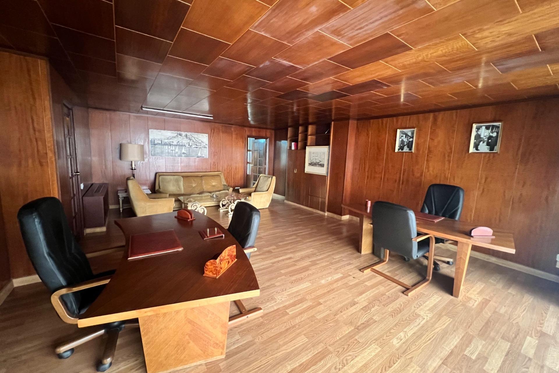 Resale - Local comercial - Alicante - Centro