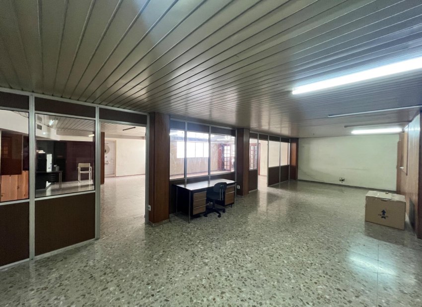 Resale - Local comercial - Alicante - Centro