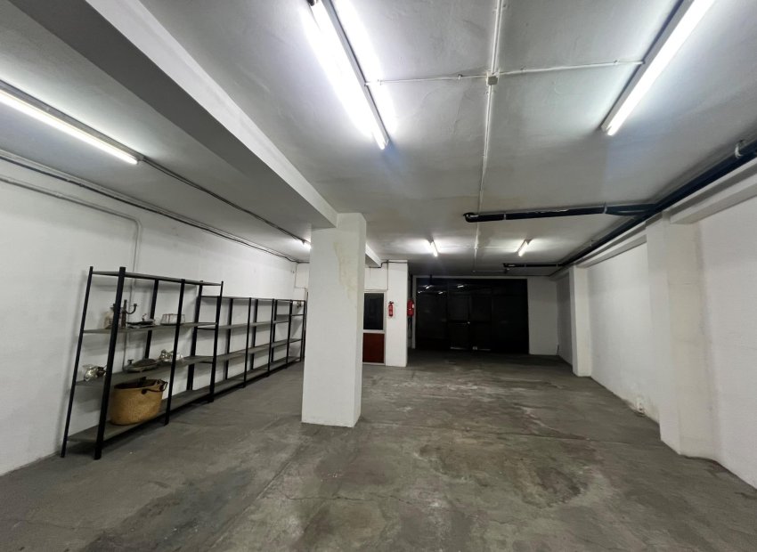 Resale - Local comercial - Alicante - Centro