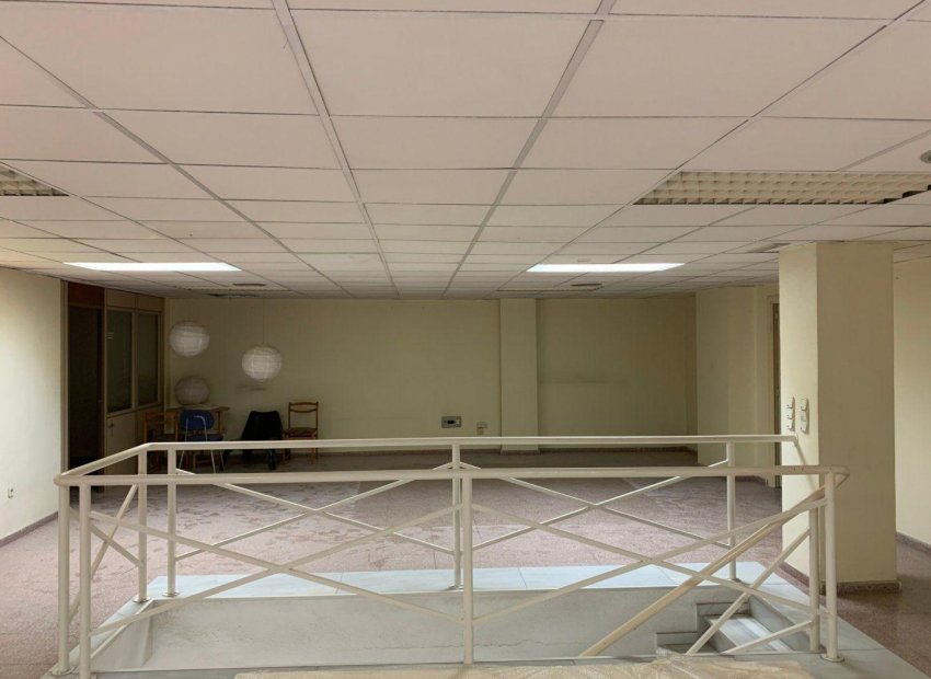 Resale - Local comercial - Elche - Sector Quinto