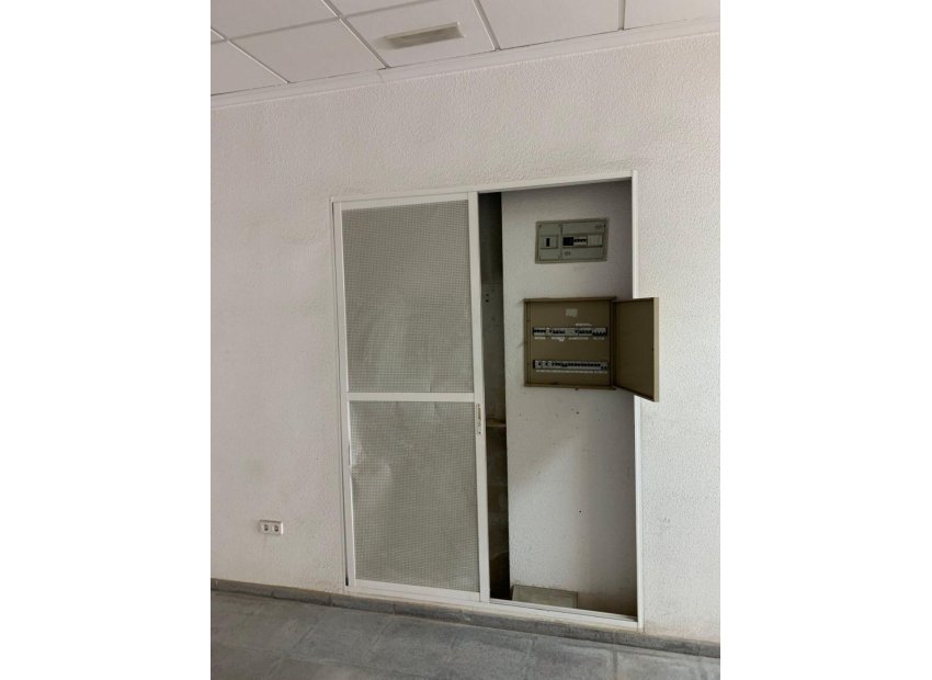 Resale - Local comercial - Elche - Sector Quinto