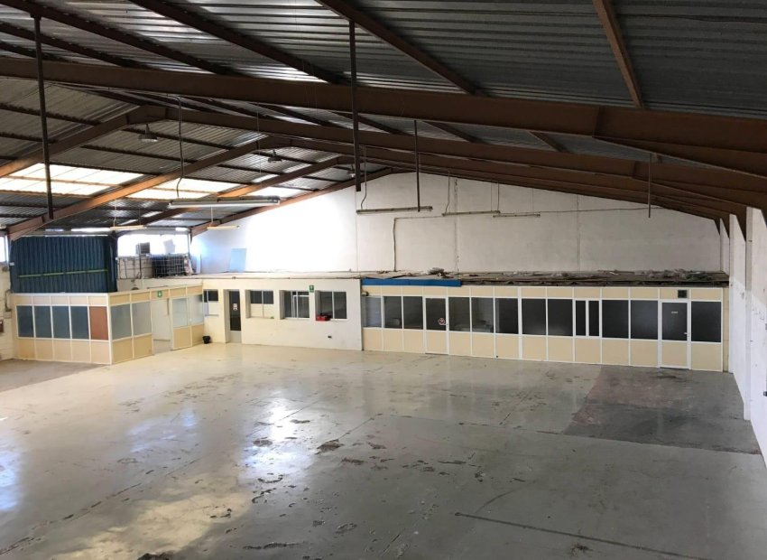Resale - Nave industrial - Alicante - Ciudad de Asís - Font-Calent - El Bacarot