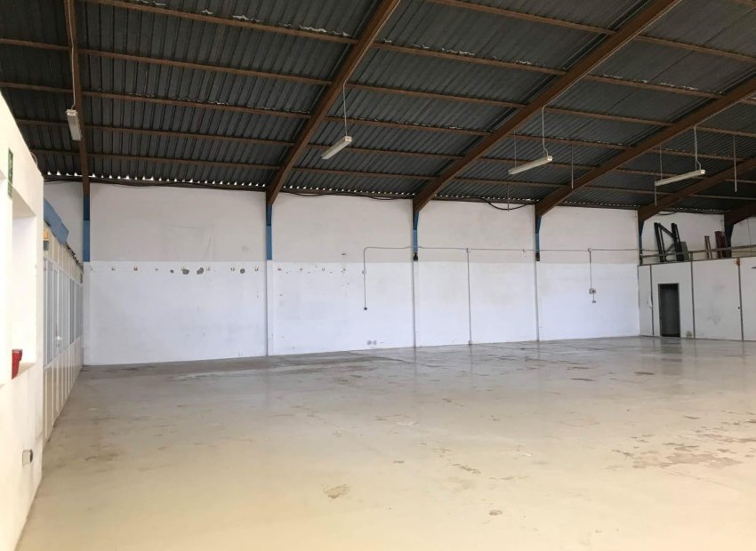 Resale - Nave industrial - Alicante - Ciudad de Asís - Font-Calent - El Bacarot