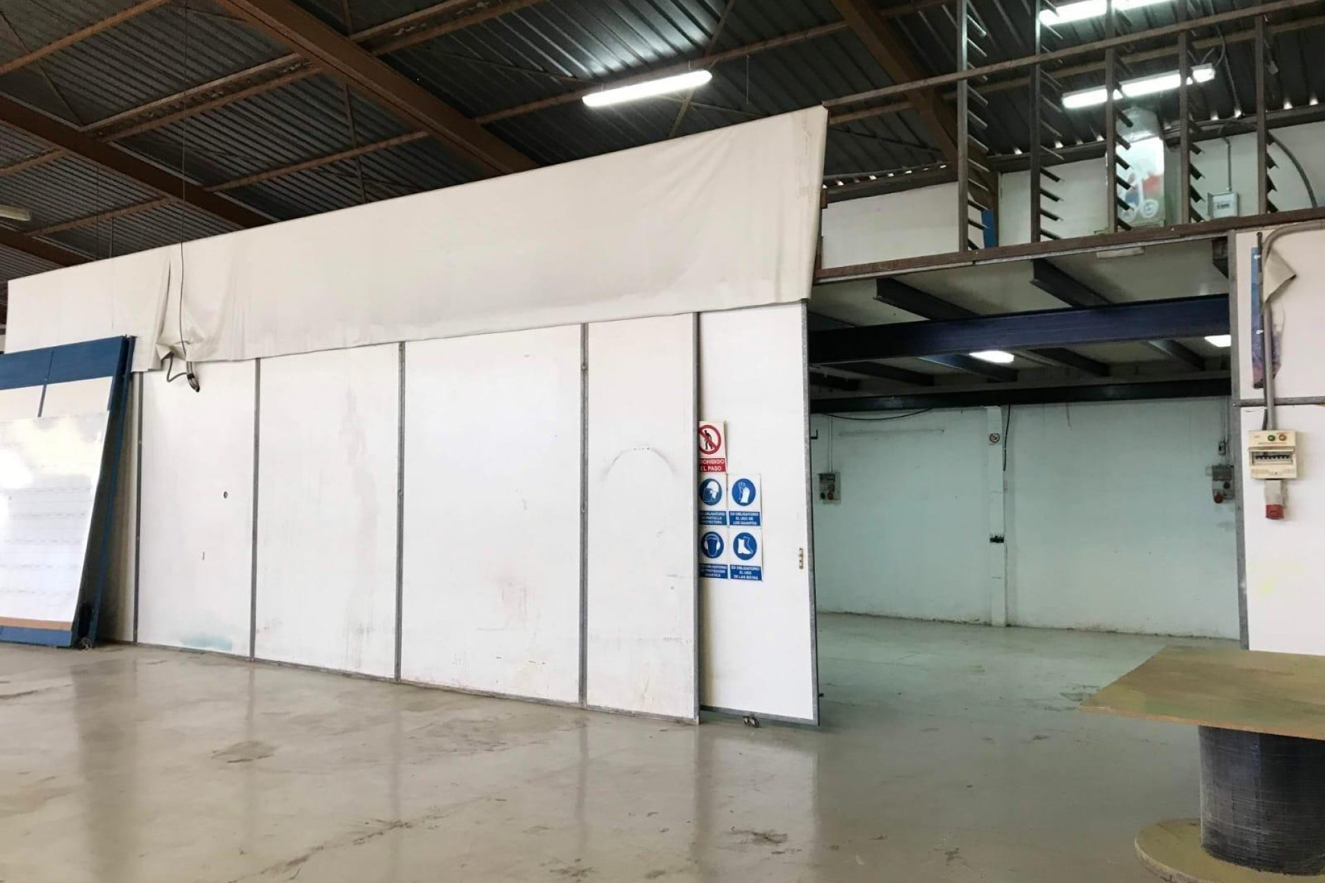 Resale - Nave industrial - Alicante - Ciudad de Asís - Font-Calent - El Bacarot