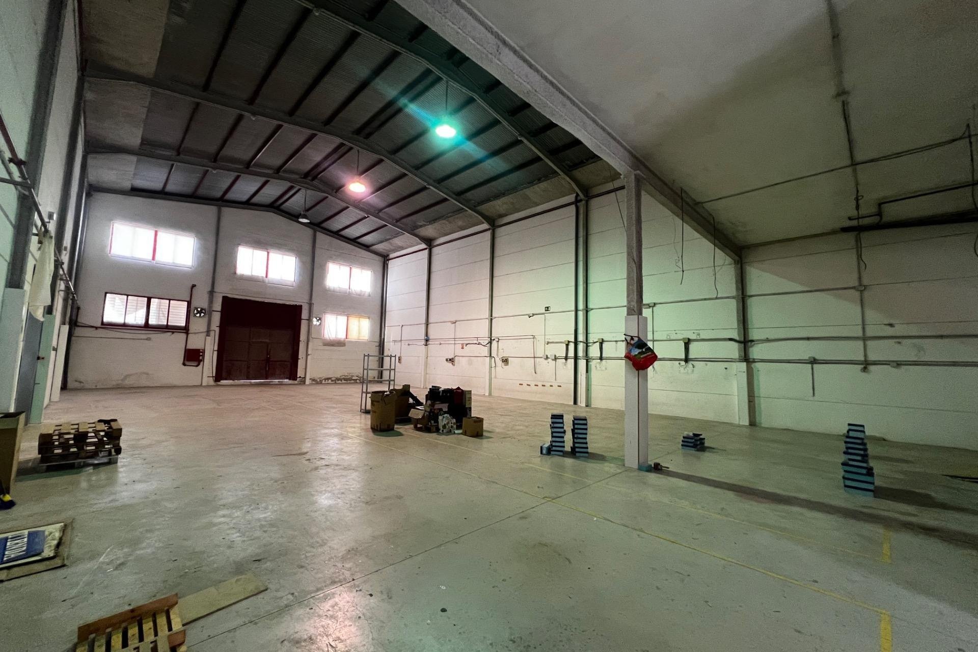 Resale - Nave industrial - Elche Pedanías - Jubalcoi-Saladas