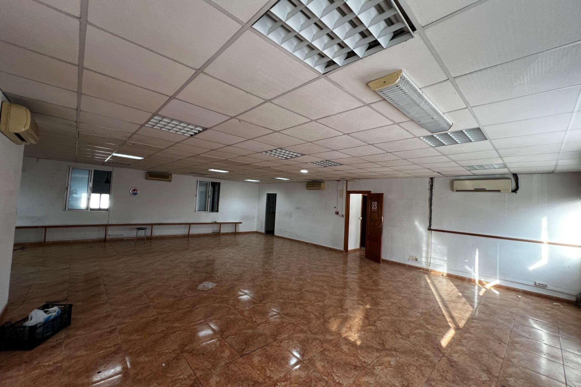 Resale - Nave industrial - Elche Pedanías - Jubalcoi-Saladas