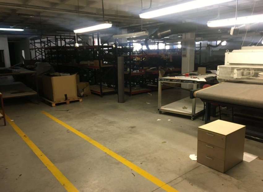 Resale - Nave industrial - Elche Pedanías - Poligono torrellano