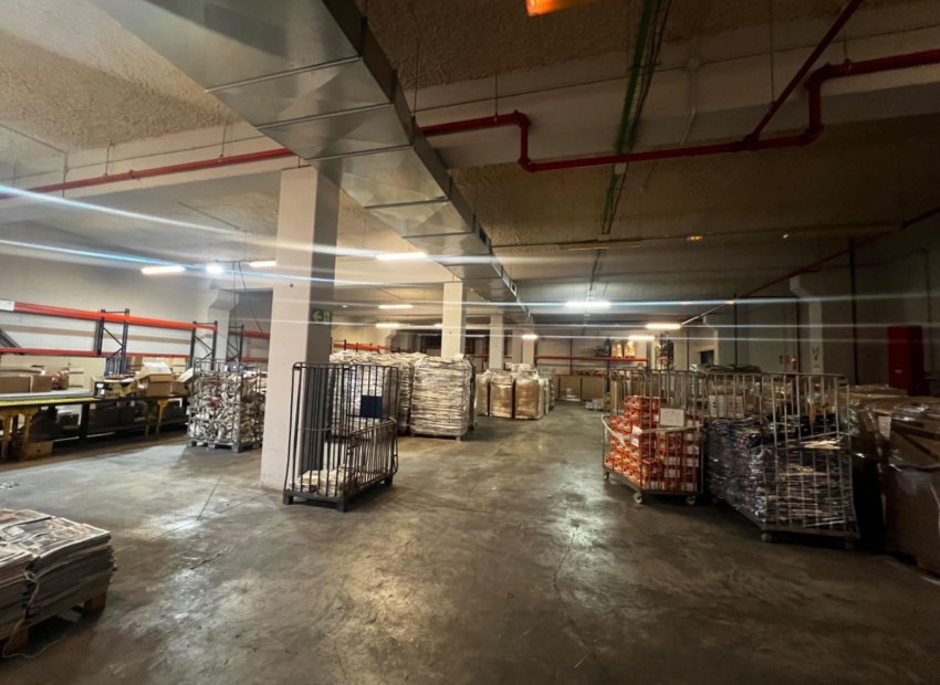 Resale - Nave industrial - Elche Pedanías - Poligono torrellano