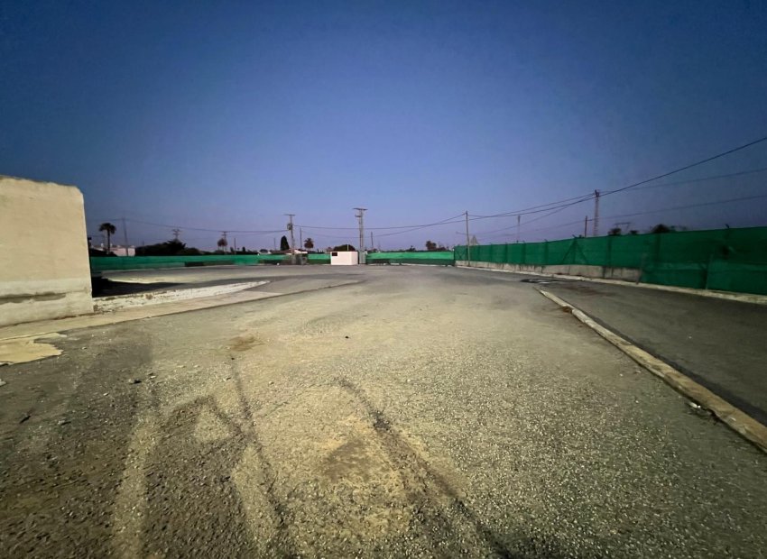 Resale - Nave industrial - Elche