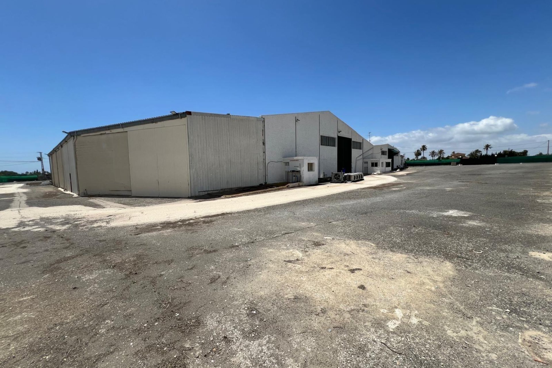Resale - Nave industrial - Elche