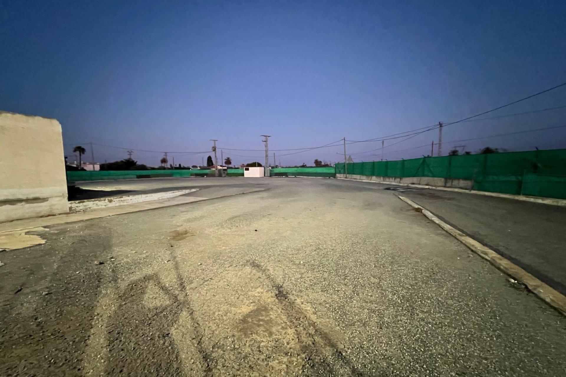 Resale - Nave industrial - Elche