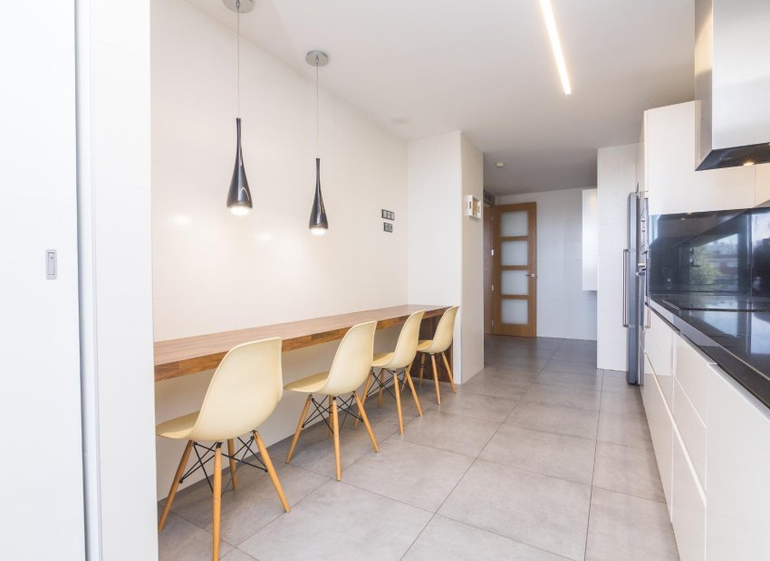 Resale - Penthouse - Elche - Plaza Crevillente-Juzgados