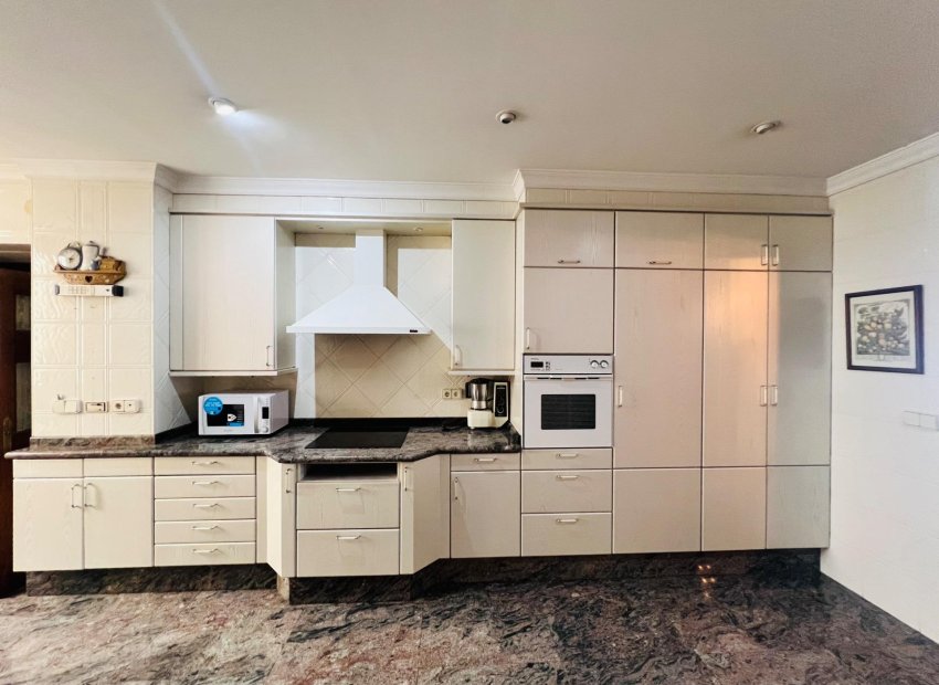 Resale - Piso - Alicante - Centro Tradicional