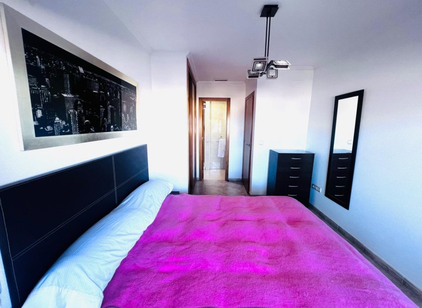 Resale - Piso - Arenales del Sol