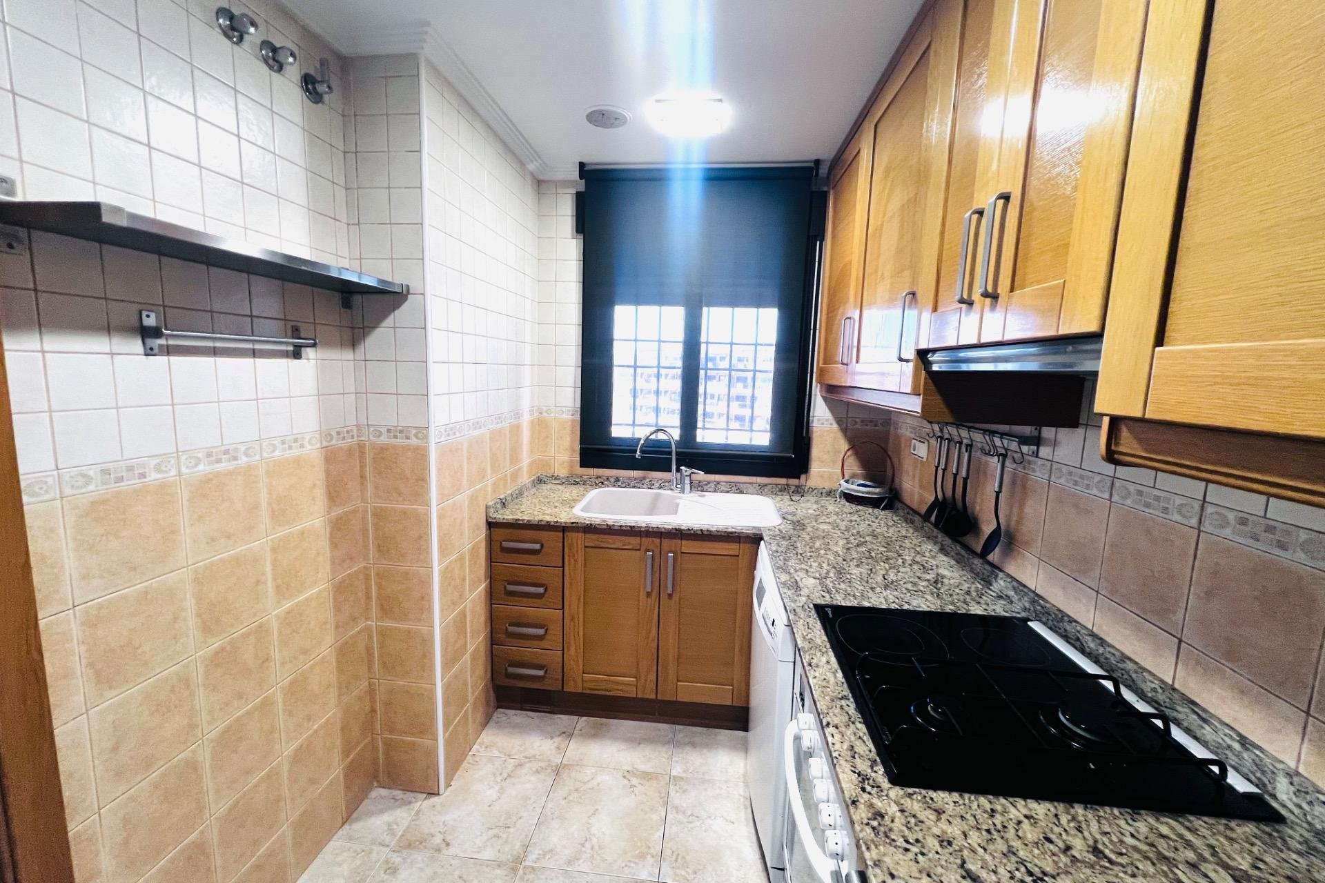 Resale - Piso - Arenales del Sol