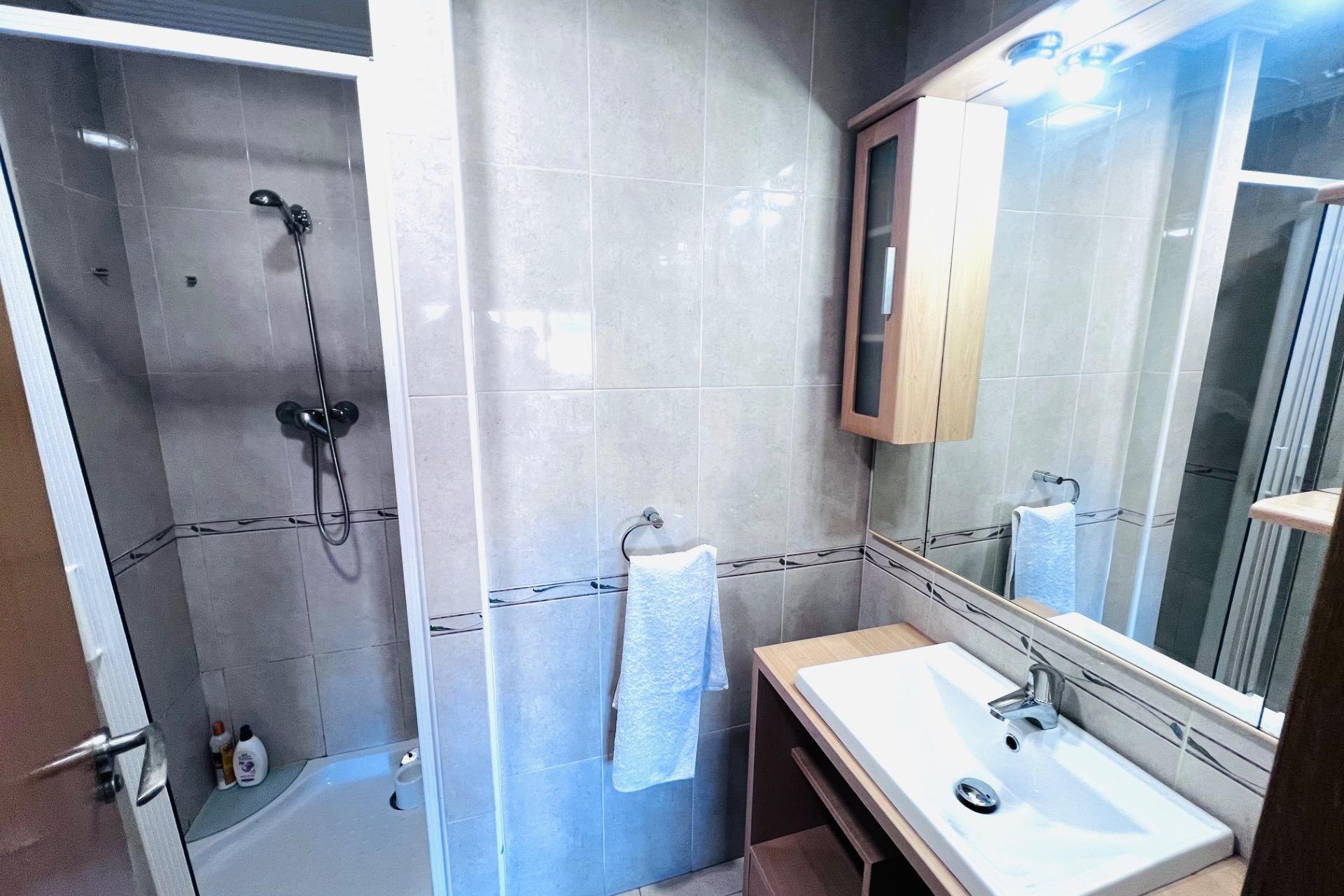 Resale - Piso - Arenales del Sol