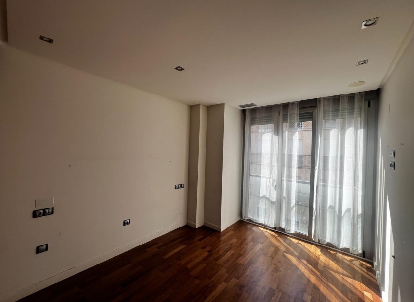 Resale - Piso - Elche - Asilo - Pisos Azules
