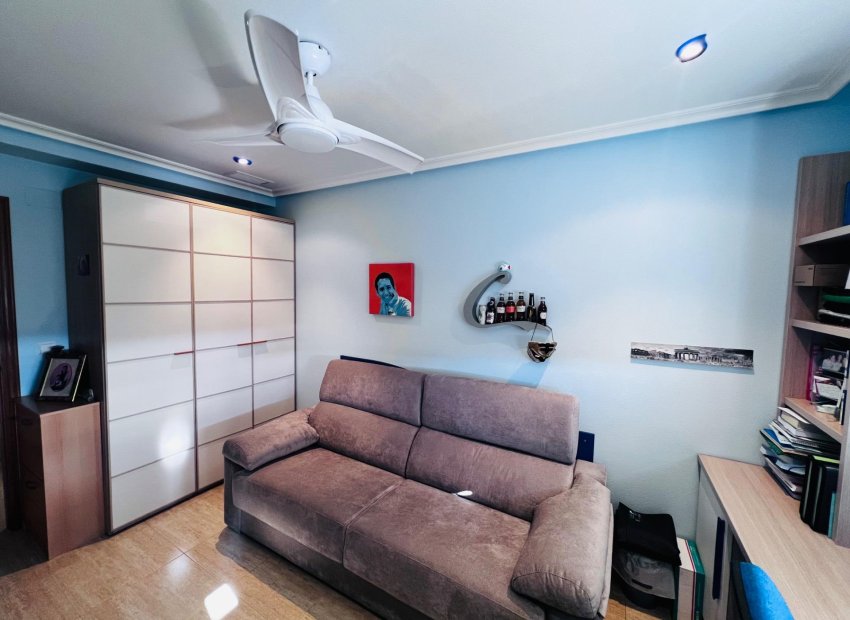 Resale - Piso - Elche - Campo de Fútbol