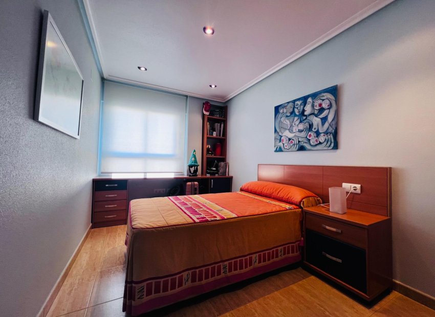 Resale - Piso - Elche - Campo de Fútbol