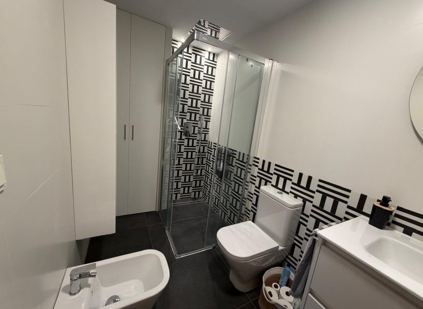 Resale - Piso - Elche - Zona Deportiva-Nuevo Altabix