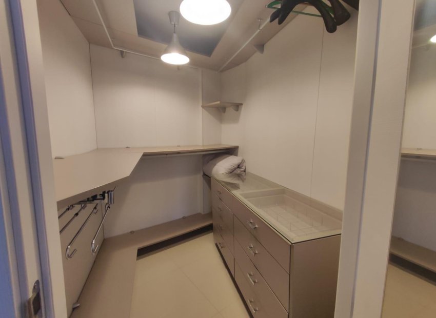 Resale - Piso - Torrevieja - Playa de la mata