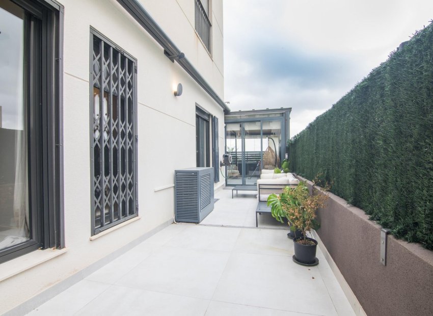 Resale - Planta baja - Elche - Travalón