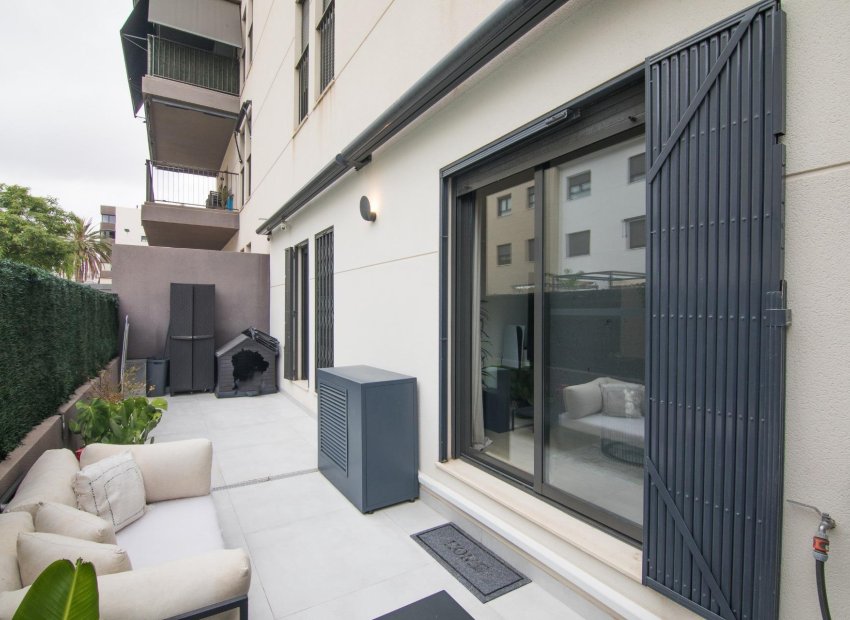 Resale - Planta baja - Elche - Travalón