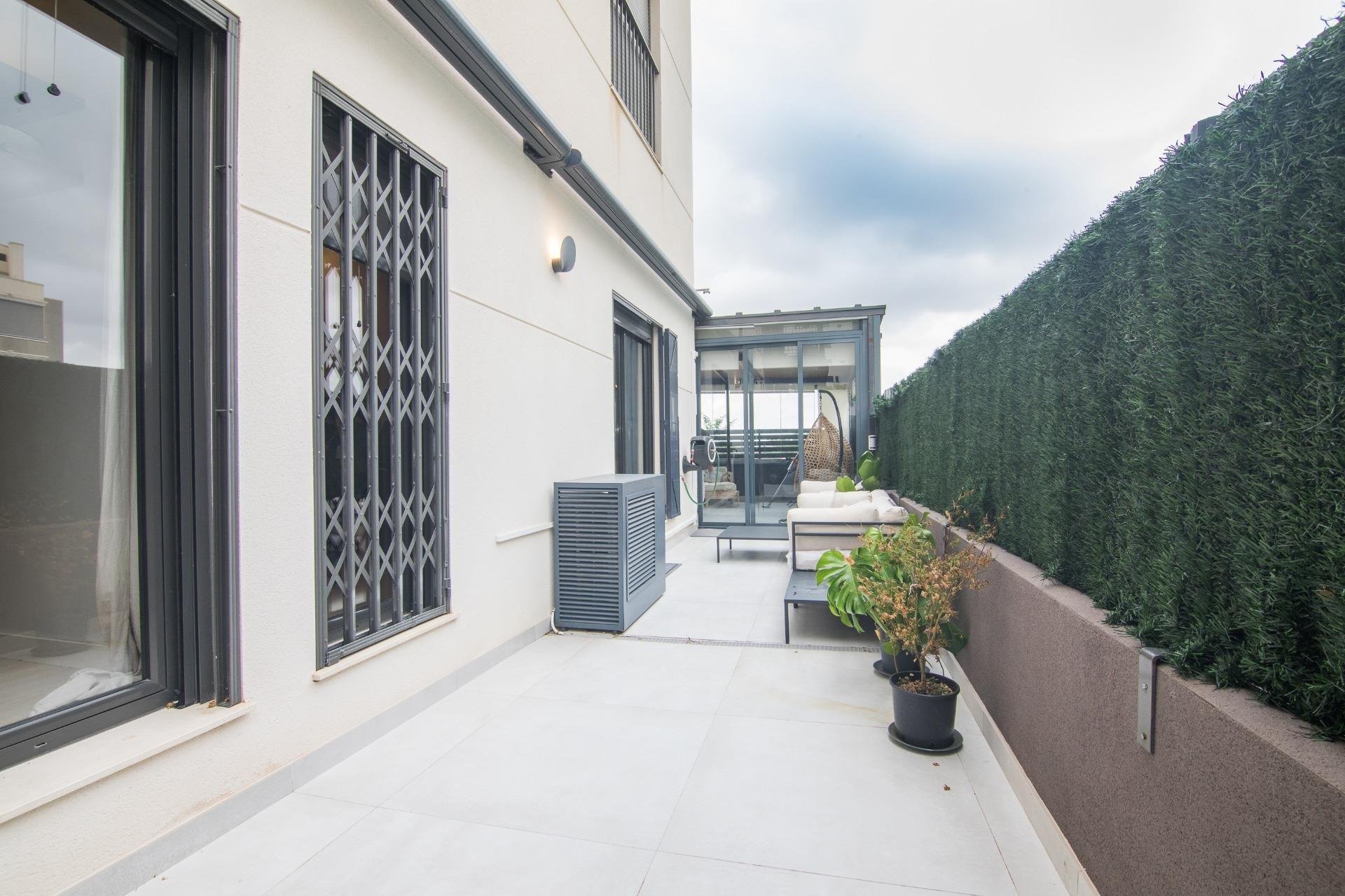 Resale - Planta baja - Elche - Travalón