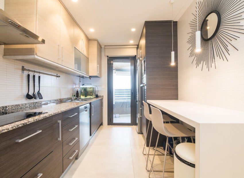 Resale - Planta baja - Elche - Travalón