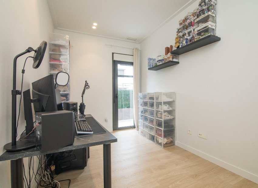 Resale - Planta baja - Elche - Travalón