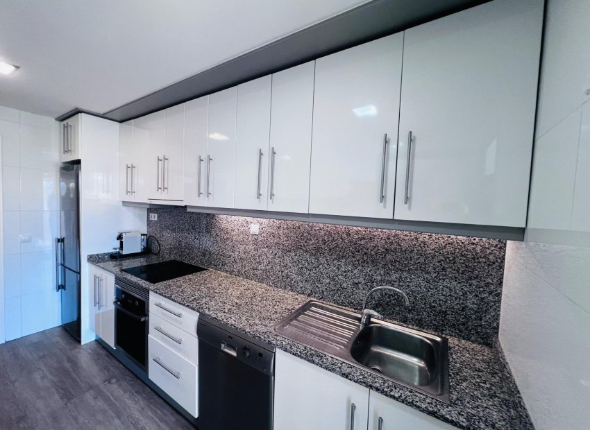 Resale - Planta baja - Elche - Zona Universidad