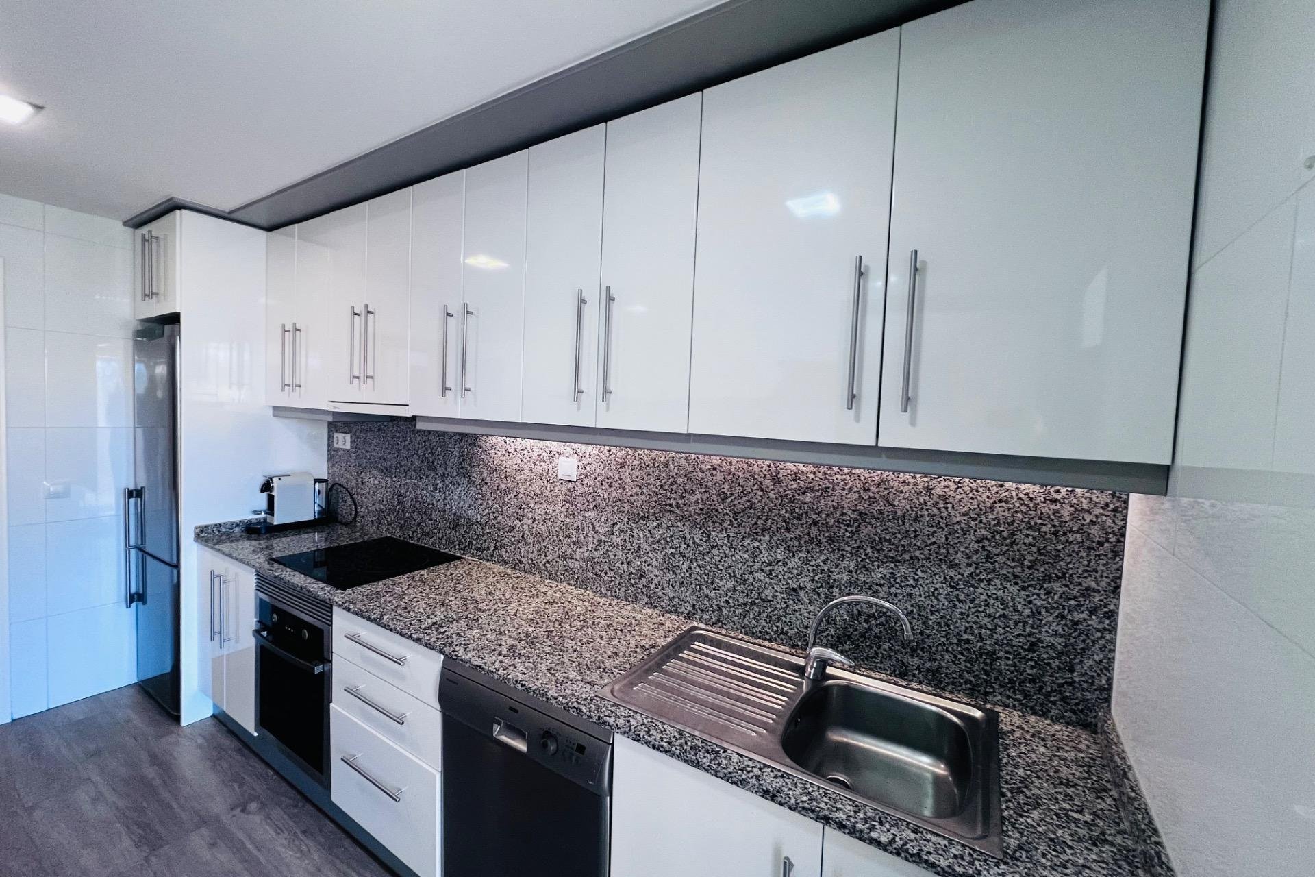 Resale - Planta baja - Elche - Zona Universidad