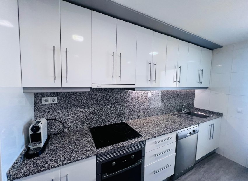 Resale - Planta baja - Elche - Zona Universidad