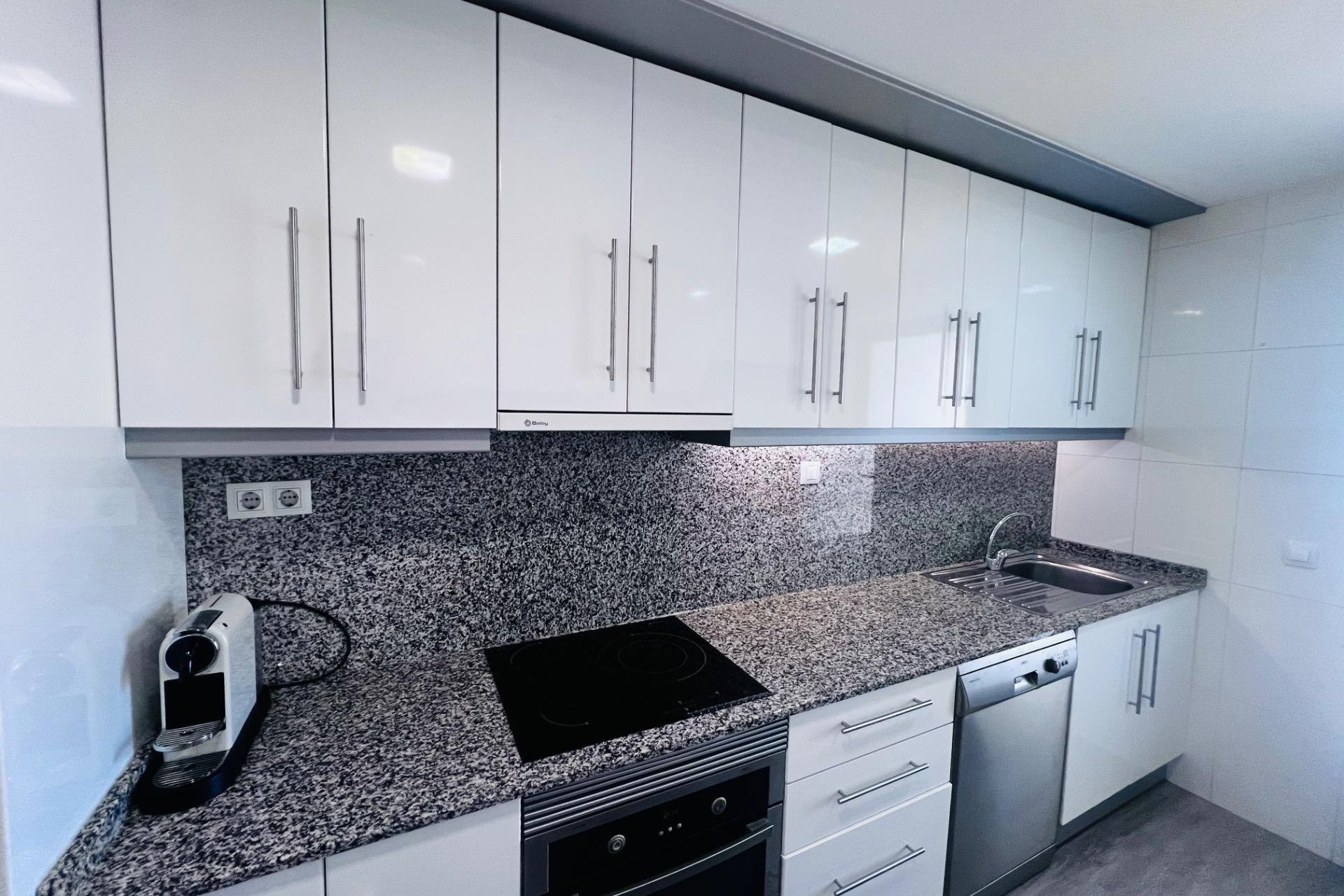 Resale - Planta baja - Elche - Zona Universidad