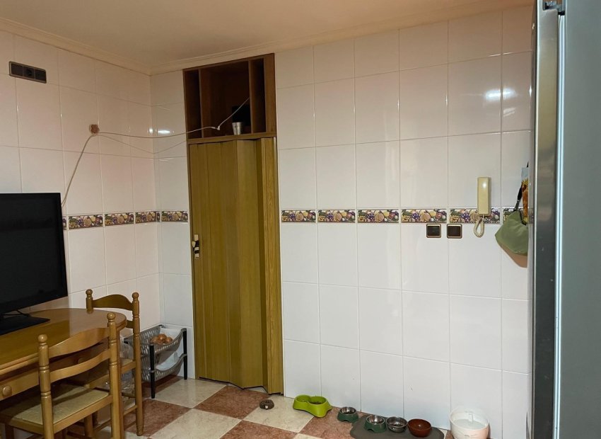 Resale - Planta baja - Torrellano