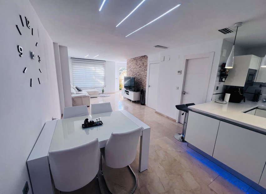 Resale - Townhouse - Elche - Campo de Fútbol