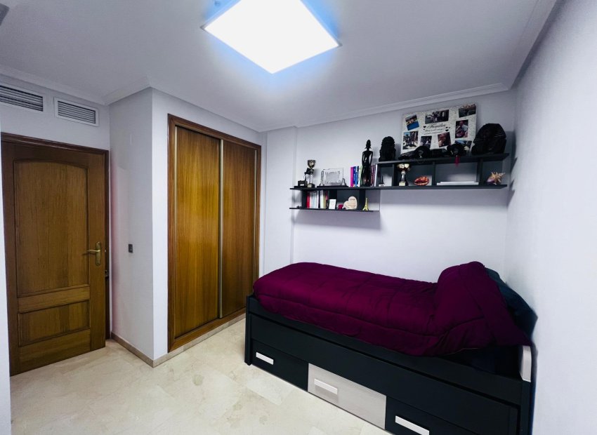 Resale - Townhouse - Elche - Campo de Fútbol