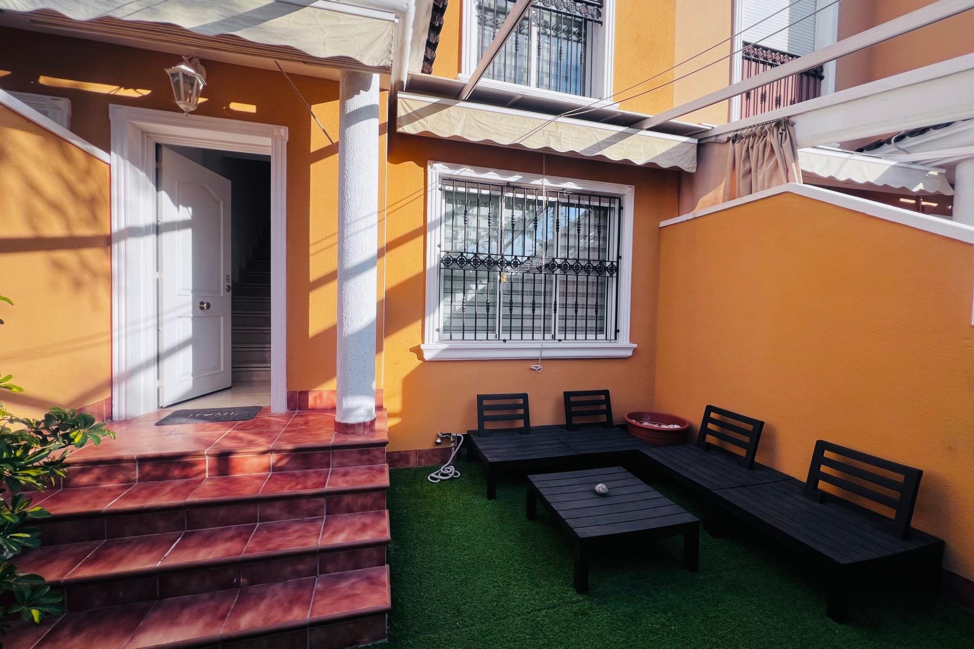 Resale - Townhouse - Elche - Campo de Fútbol