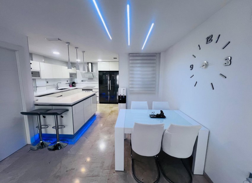 Resale - Townhouse - Elche - Campo de Fútbol