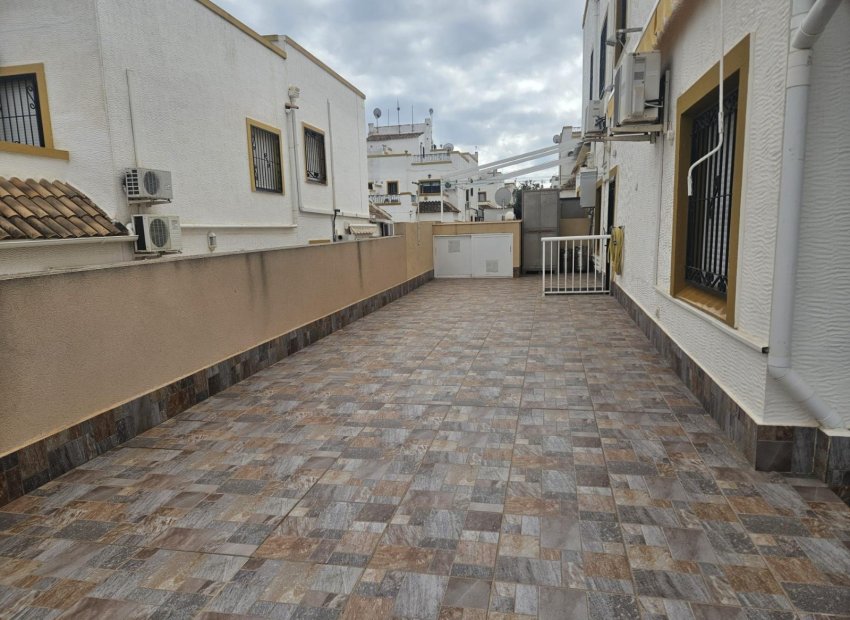 Resale - Townhouse - Torrevieja - Orihuela costa