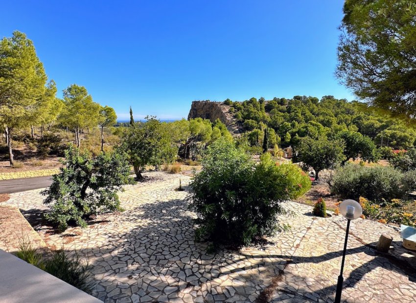 Resale - Villa - Altea